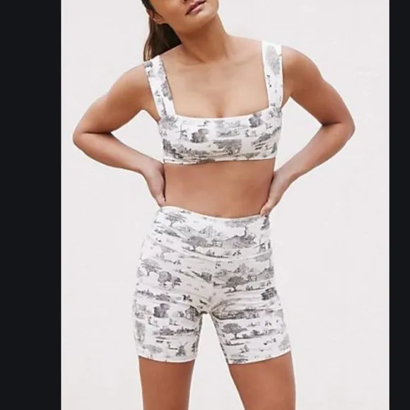 ⭐️ Wren Toile Boho Peasant Hipster Hippie Art Deco Farm Horse Biker Bike Shorts