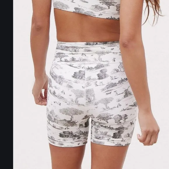 ⭐️ Wren Toile Boho Peasant Hipster Hippie Art Deco Farm Horse Biker Bike Shorts