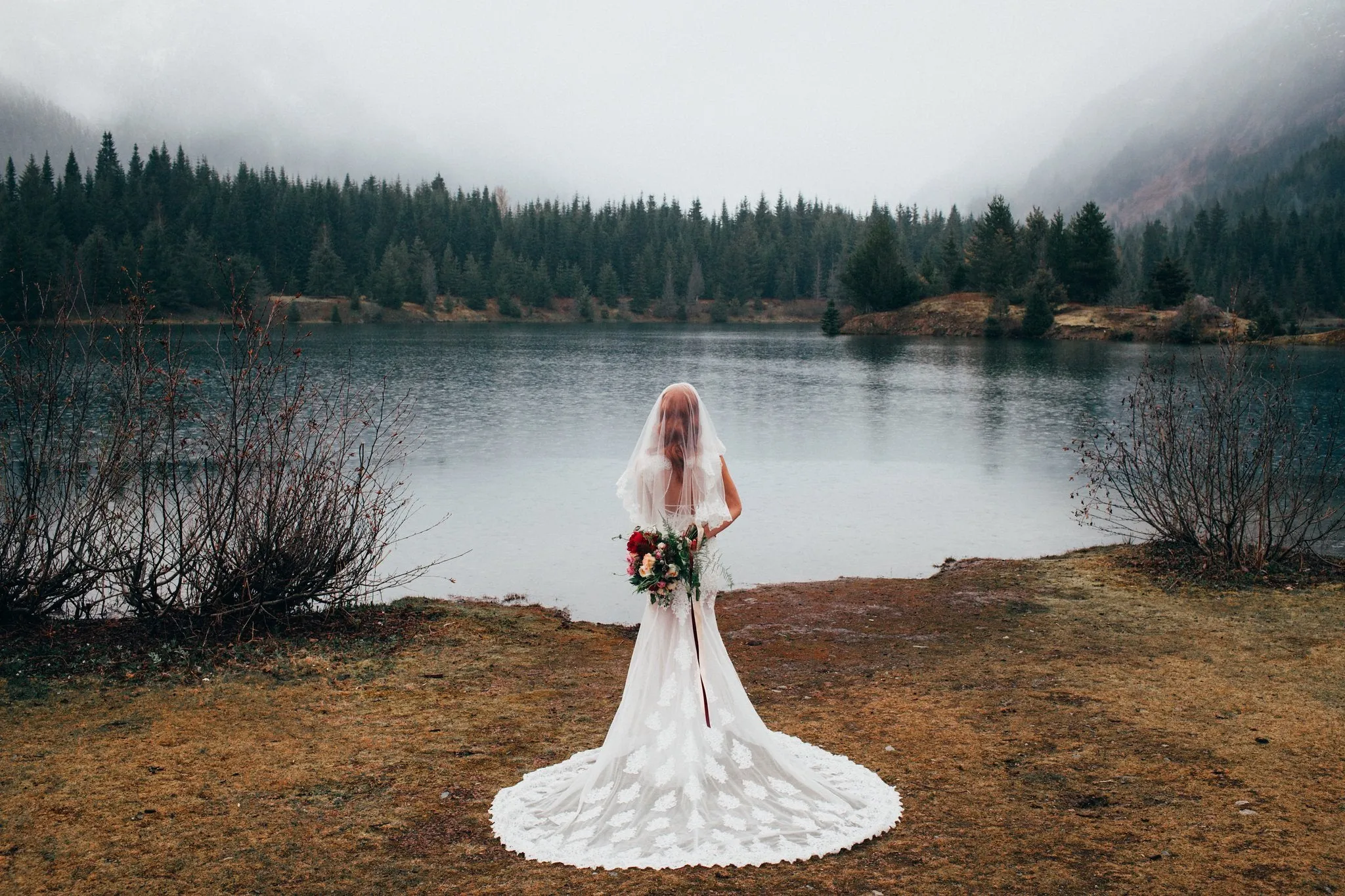 Appliques Lace Sheath Wedding Dress with Sheer Skirt