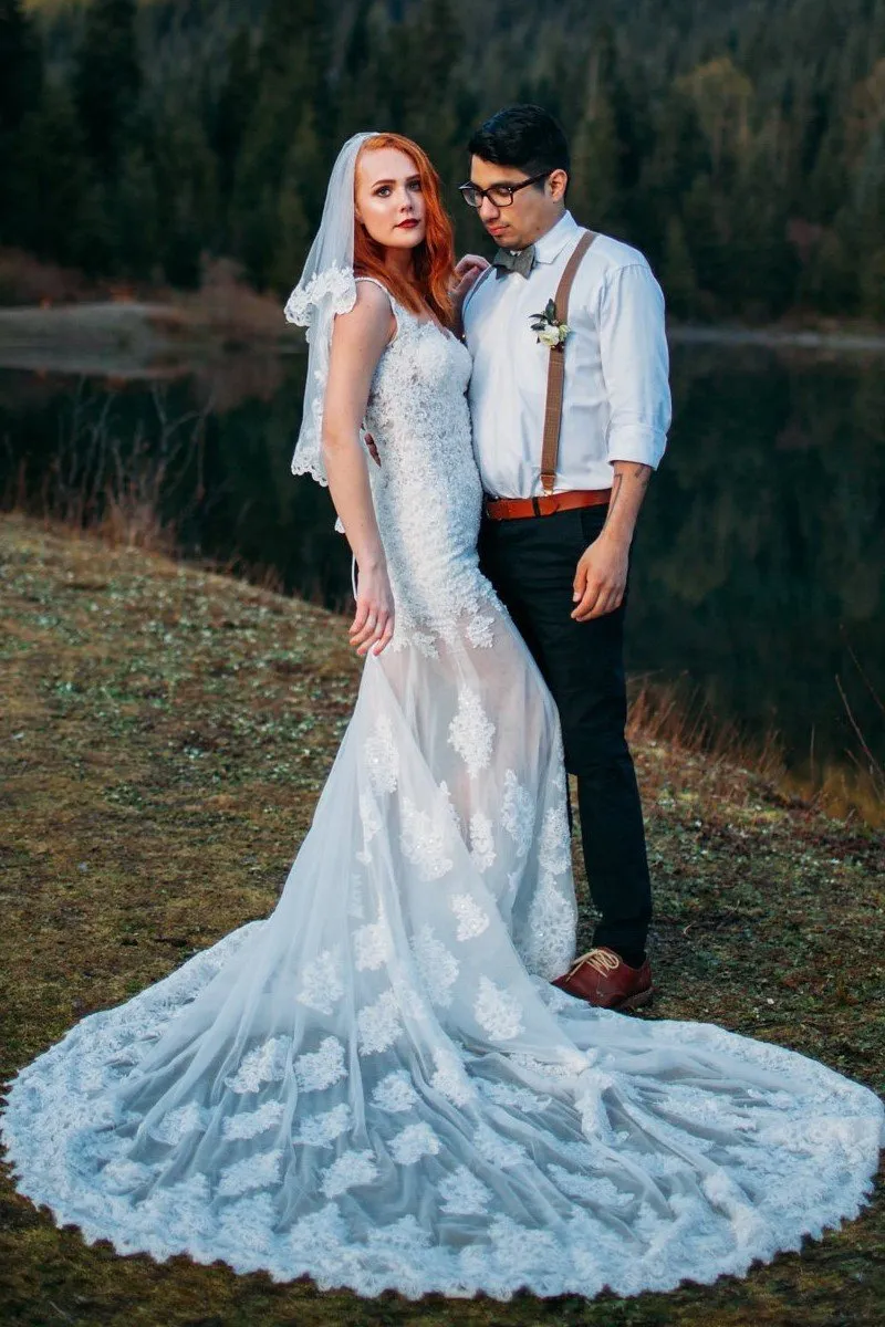 Appliques Lace Sheath Wedding Dress with Sheer Skirt