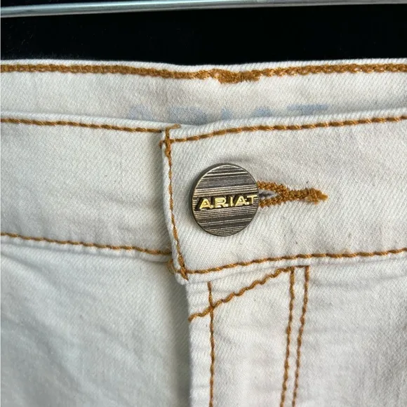 Ariat off white denim high rise lace up side shorts size 30