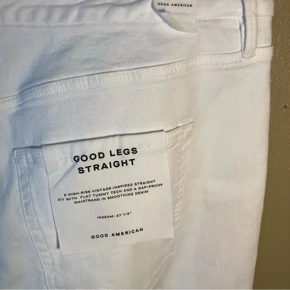 COPY - NWT Good American Good Legs Straight White Jeans, size 22, Stretch High …