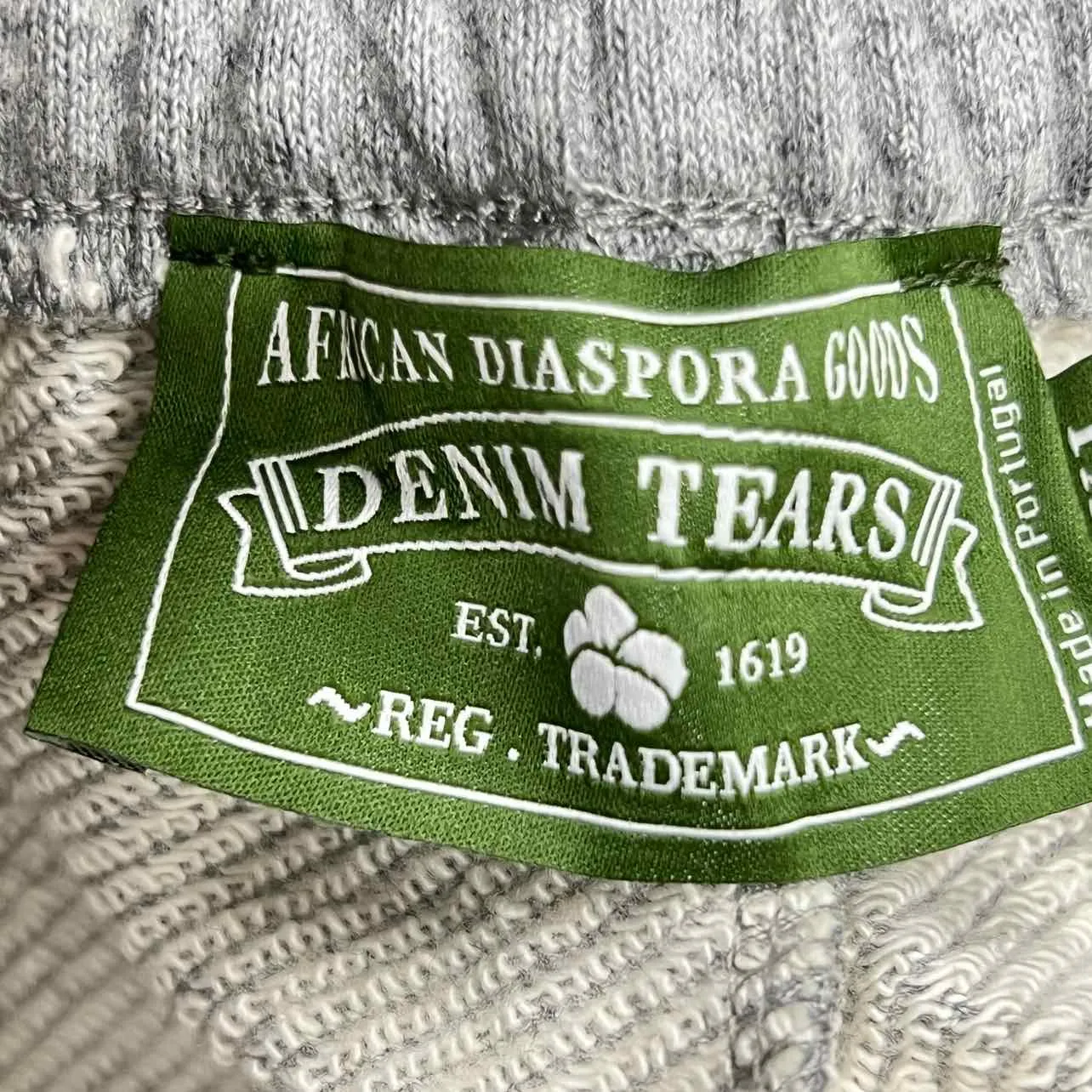 Denim Tears Shorts "COTTON WREATH" Grey New Size L