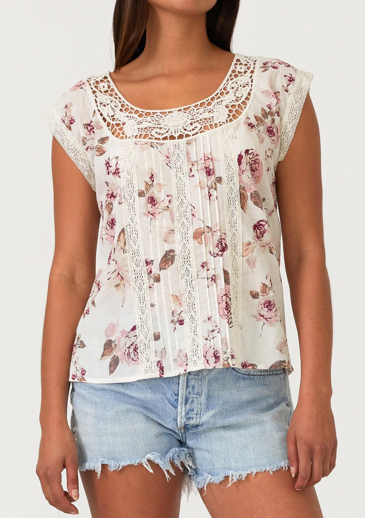 Floral Lace Trim Scoop Neck Boxy Top