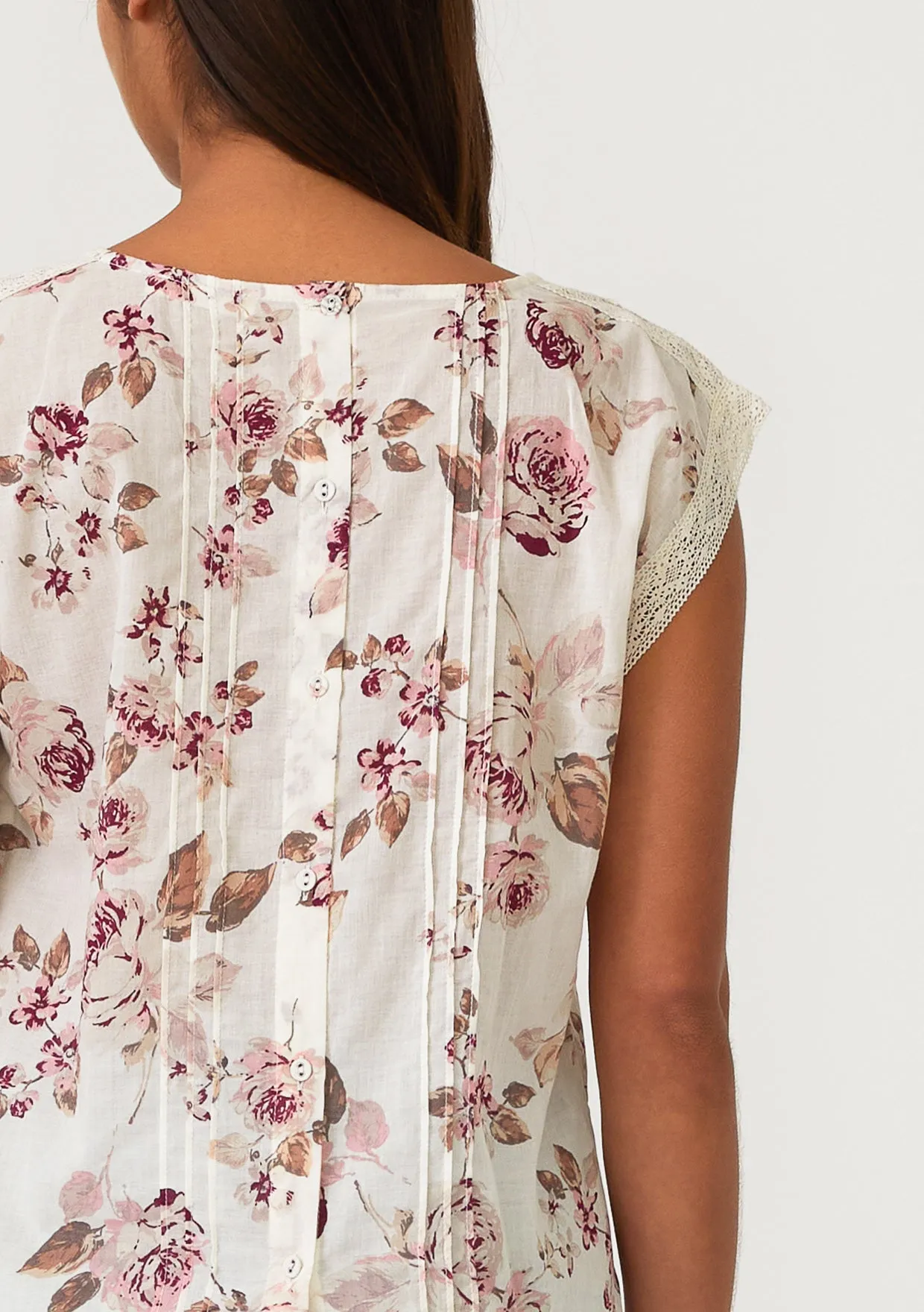 Floral Lace Trim Scoop Neck Boxy Top