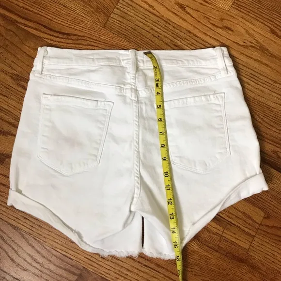 Frame Le Cutoff White Denim Shorts