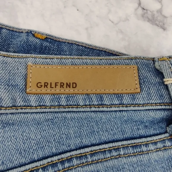 GRLFRND Riley Deja Vu High Rise 90's Loose Bermuda Denim Shorts Size 27