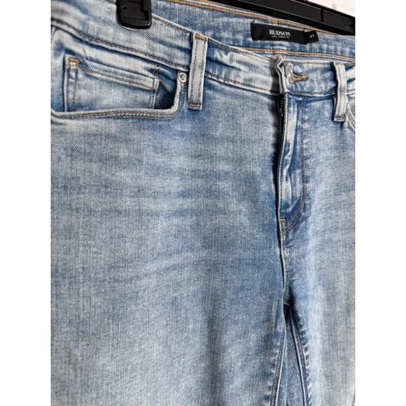 Hudson Jeans Size 27 Nico Straight Cropped Distress Light Wash Vigilance Stretch