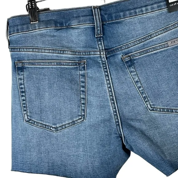 JOE'S JEANS MEDIUM WASH CUTOFF DENIM SHORTS IN FITRIA NWT WOMEN'S SIZE 28