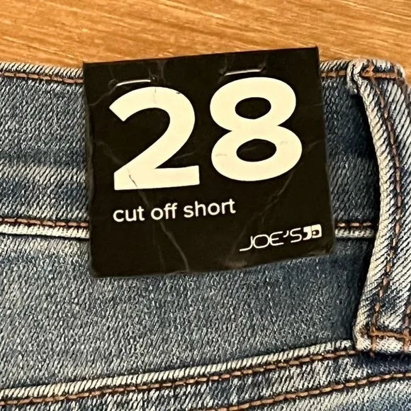 JOE'S JEANS MEDIUM WASH CUTOFF DENIM SHORTS IN FITRIA NWT WOMEN'S SIZE 28