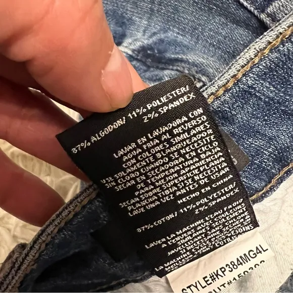 KUT from the Kloth Reese Med Wash Straight Leg Women’s Size 4L 5 Pocket Jeans