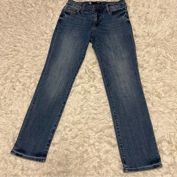 KUT from the Kloth Reese Med Wash Straight Leg Women’s Size 4L 5 Pocket Jeans