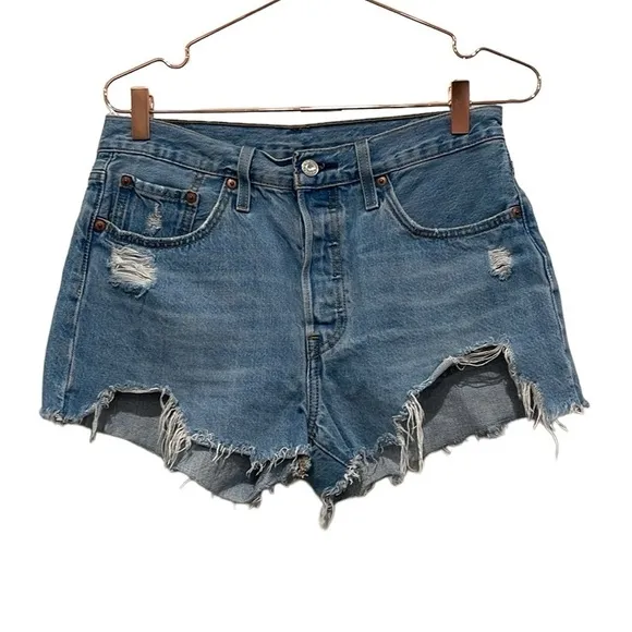 Levi’s 501 distressed denim shorts. size 28