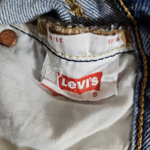 Levi's 501 Jean Shorts Womens Sz 28 Button Fly Distressed Denim Cutoffs