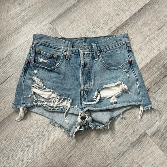 LEVI’S PREMIUM 501 Medium Light Wash Distressed High Rise Cutoff Denim Shorts 26