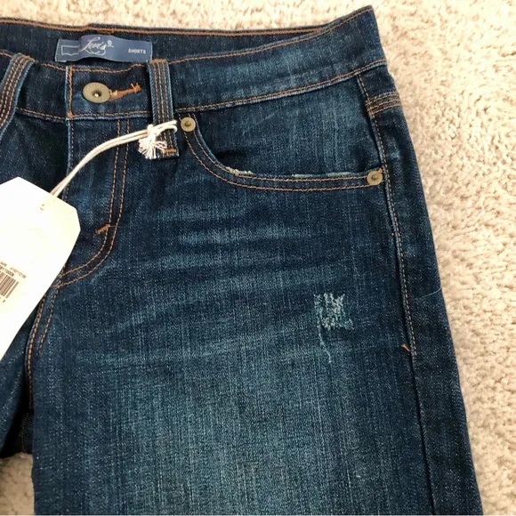 Levi's Women’s Denim Shorts Distressed NWT
