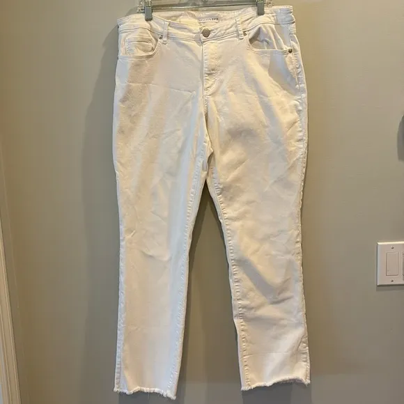 LOFT - women’s cropped curvy straight jean.  Size 14. white denim
