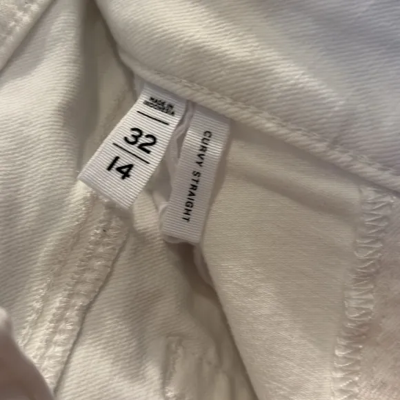 LOFT - women’s cropped curvy straight jean.  Size 14. white denim
