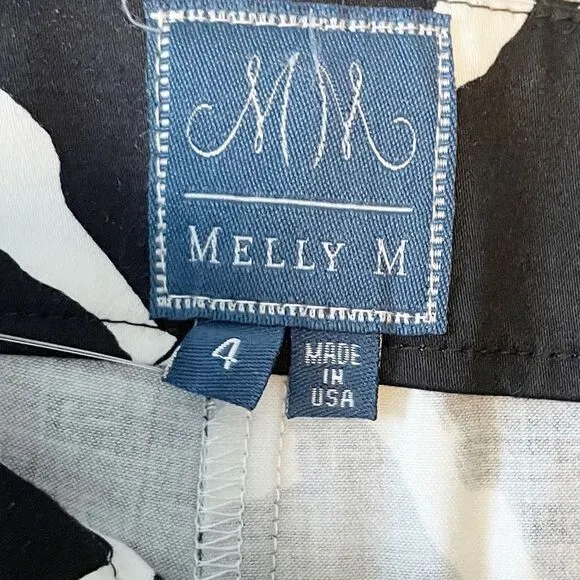 Melly M Bermuda Golf Style Black and White Coral Print Shorts Size 4