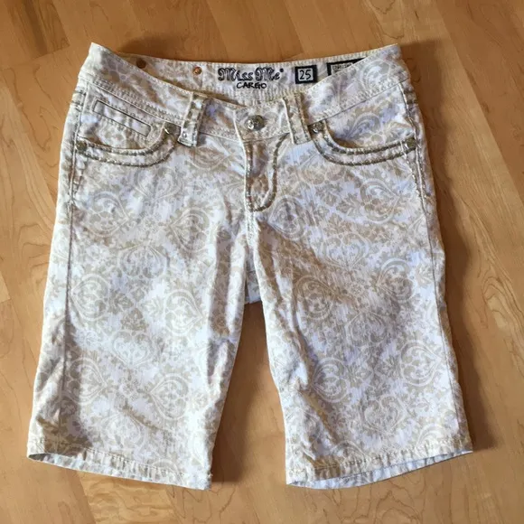 MISS ME | Printed White Denim Bermuda Jean Shorts