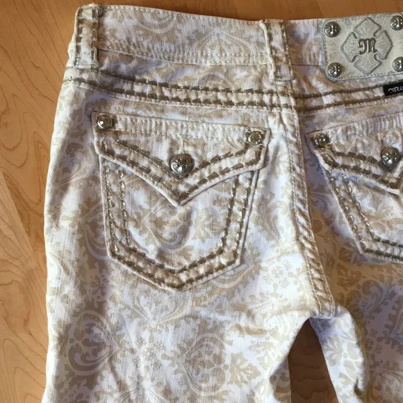 MISS ME | Printed White Denim Bermuda Jean Shorts
