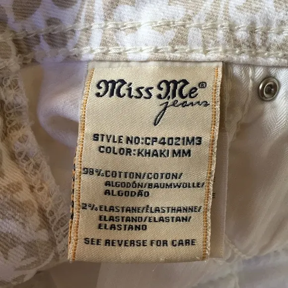 MISS ME | Printed White Denim Bermuda Jean Shorts