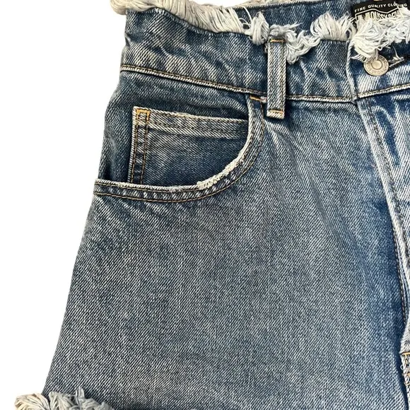 Moussy High Waisted Frayed Hem Cut Off Denim Shorts Size 2