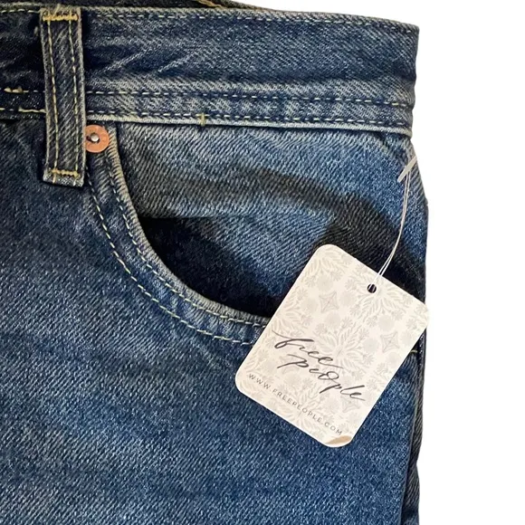 NWT Free People Jeans Free People Maggie Mid Rise Straight Jeans Size 27