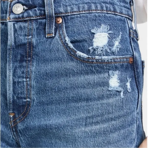 NWT Levi’s Premium Mid Thigh High Waisted Denim Shorts in Salsa Middle