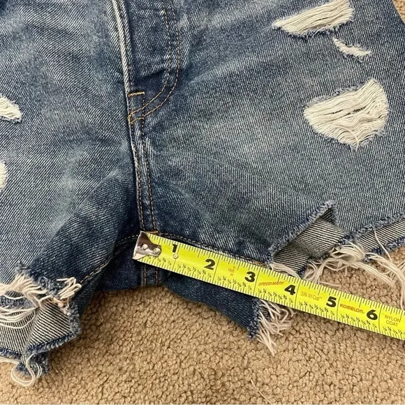 NWT Levi's Wedgie Shorts Jean Denim Balancing Act