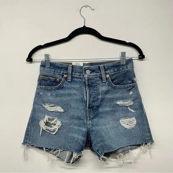 NWT Levi's Wedgie Shorts Jean Denim Balancing Act