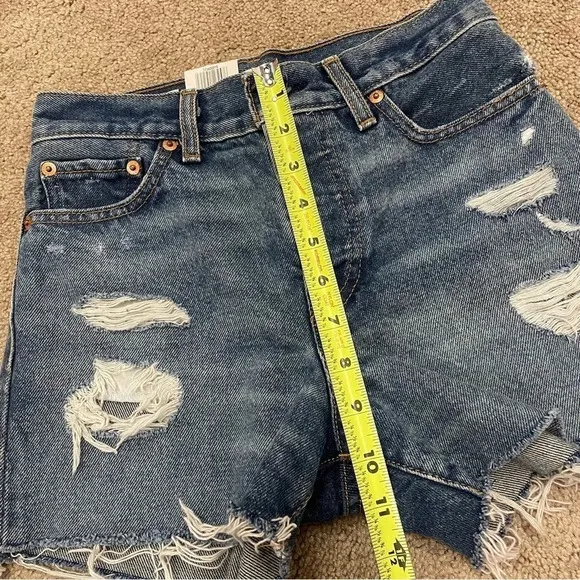 NWT Levi's Wedgie Shorts Jean Denim Balancing Act