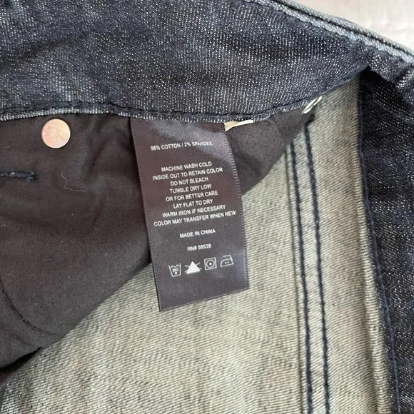 NWT: Natalie Bermuda Kut from the Kloth shorts