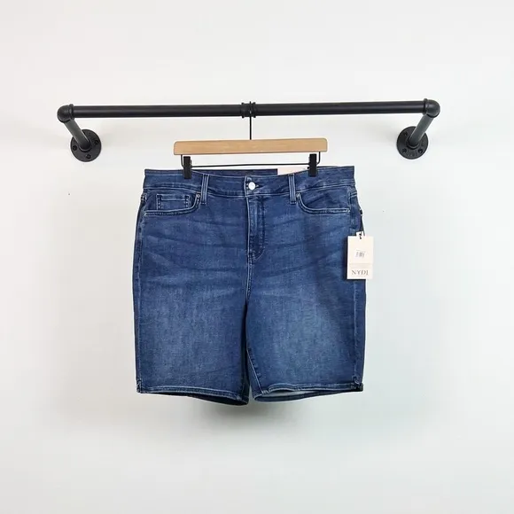 NWT NYDJ Ella 9” Inseam Denim Bermuda Shorts in Crockett Dark Wash
