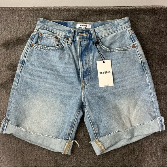 NWT Re/Done 90’s Comfy Organic Cotton Denim Jean Shorts in Worn in Naf Size 25