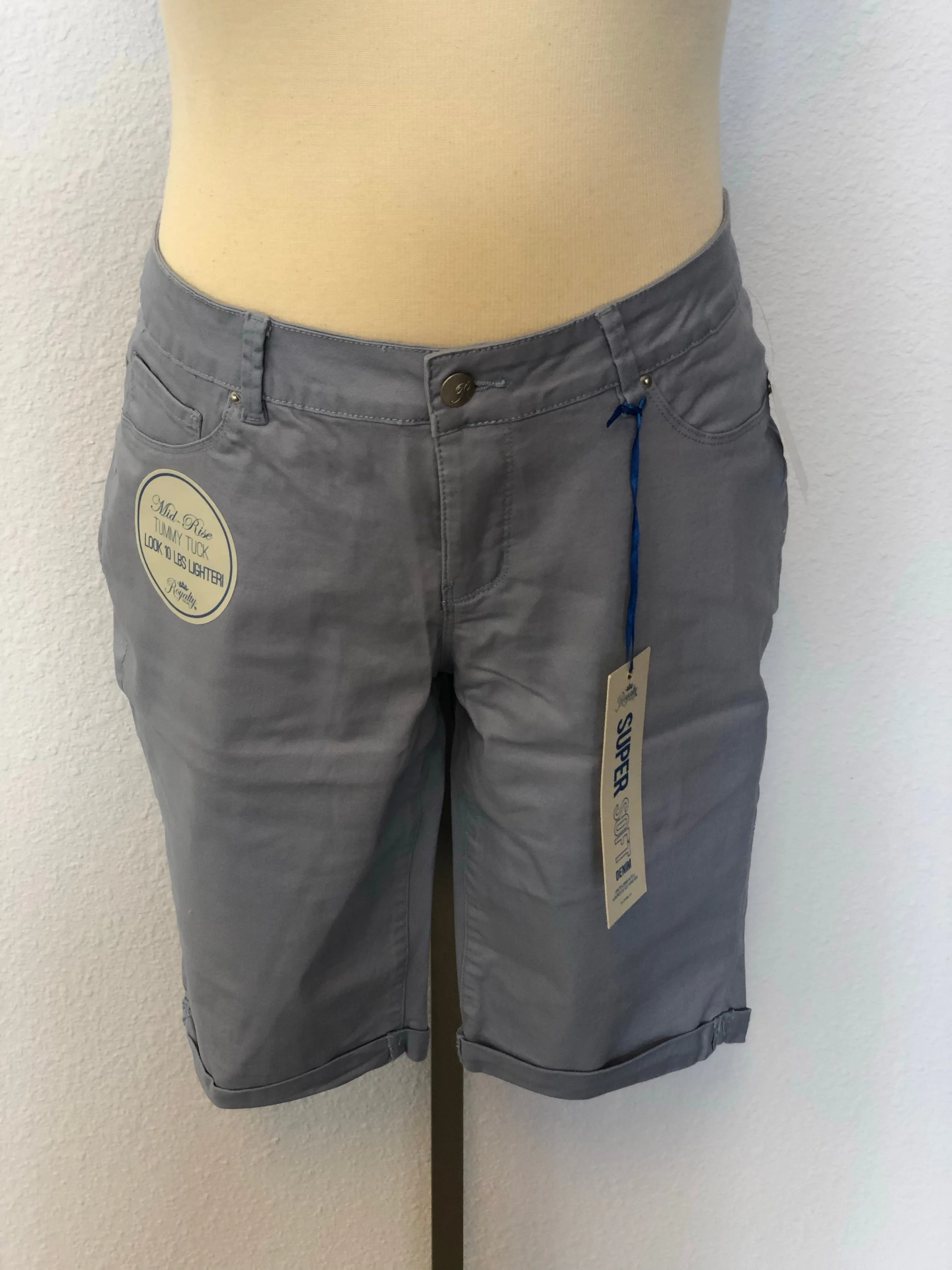 PLUS SIZE BASIC ROLLED CUFFED BERMUDA SHORTS
