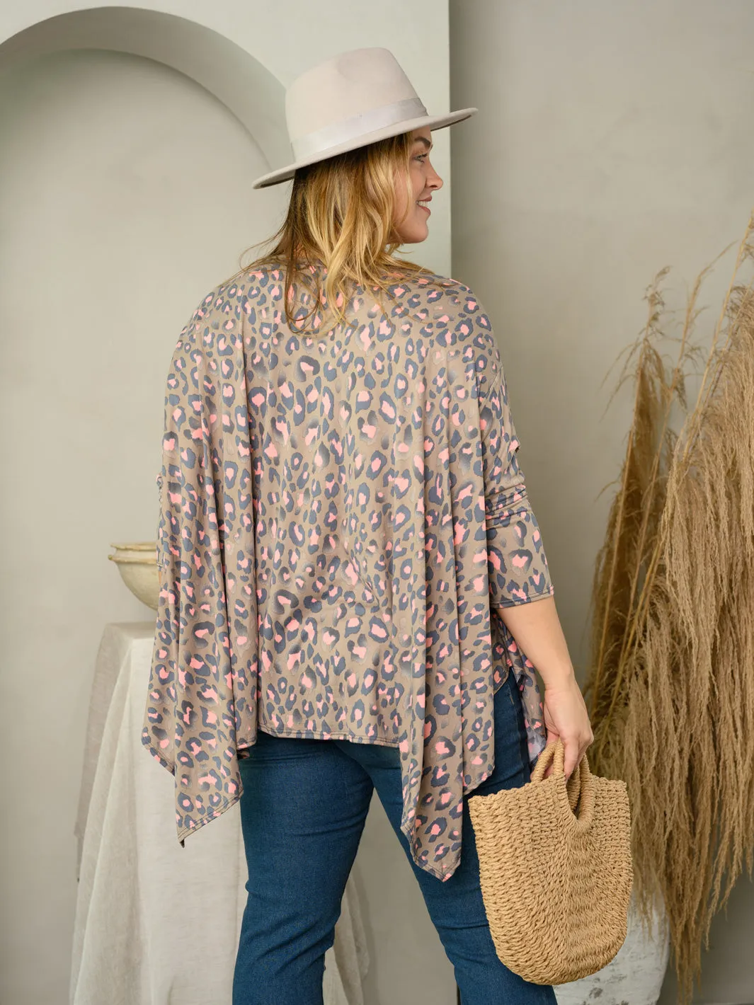 PLUS SIZE DRAPE SLEEVE ANIMAL PRINT TOP