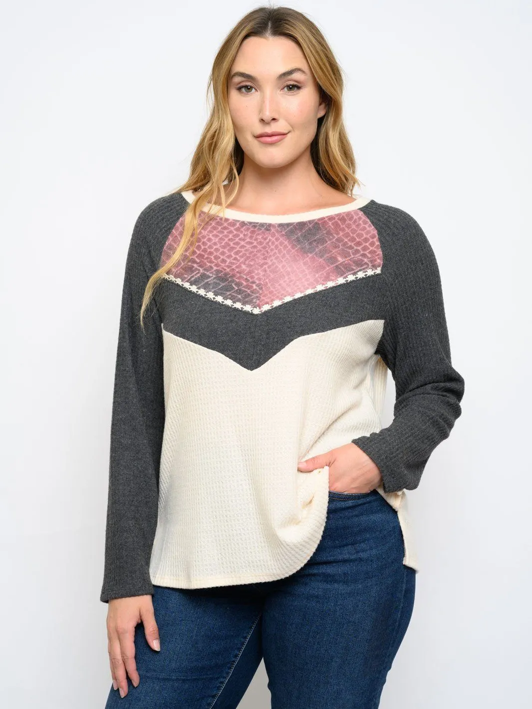 PLUS SIZE LONG SLEEVE PRINT TOP