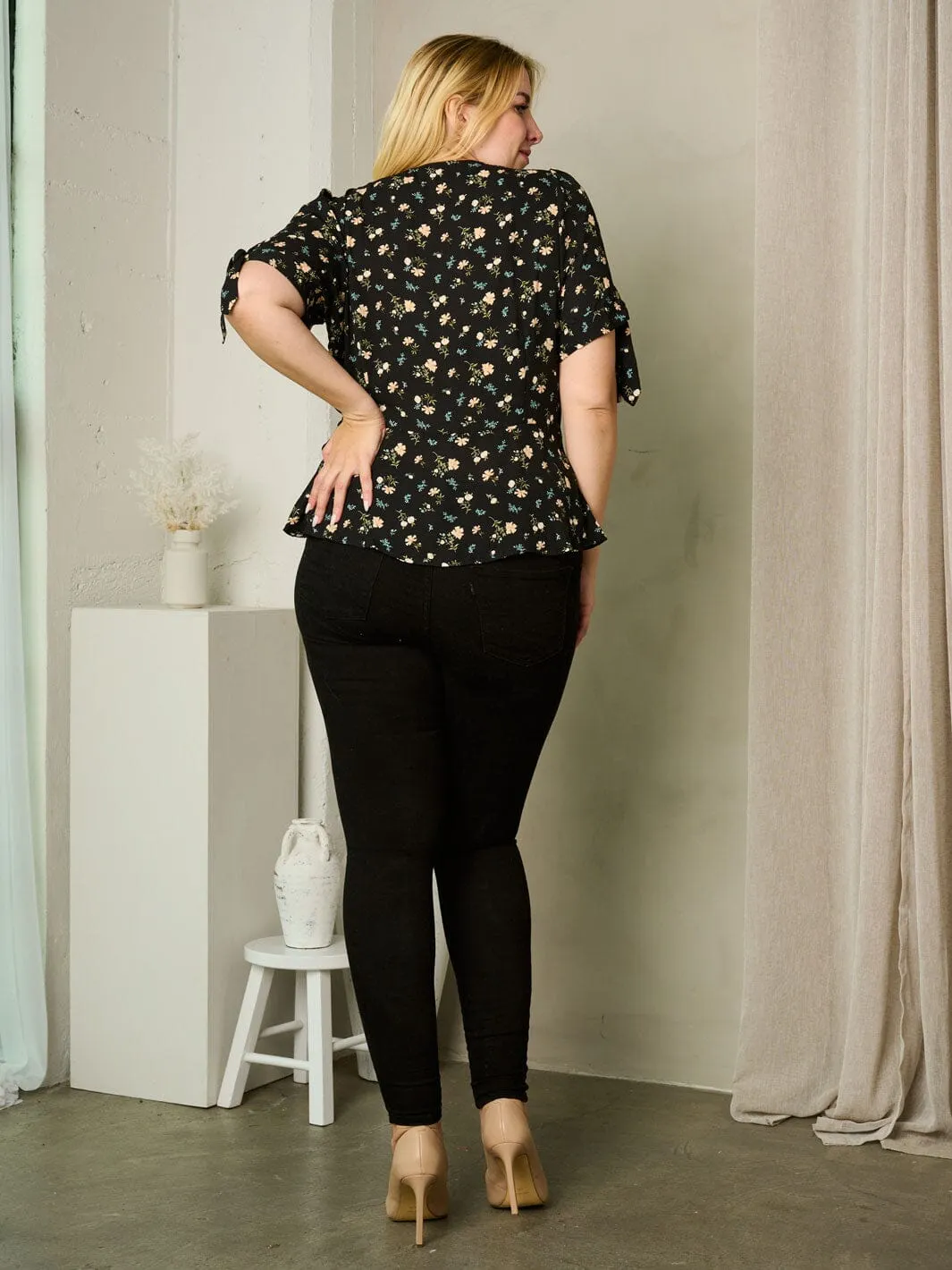 PLUS SIZE SHORT SLEEVE FLORAL WRAP BLOUSE TOP