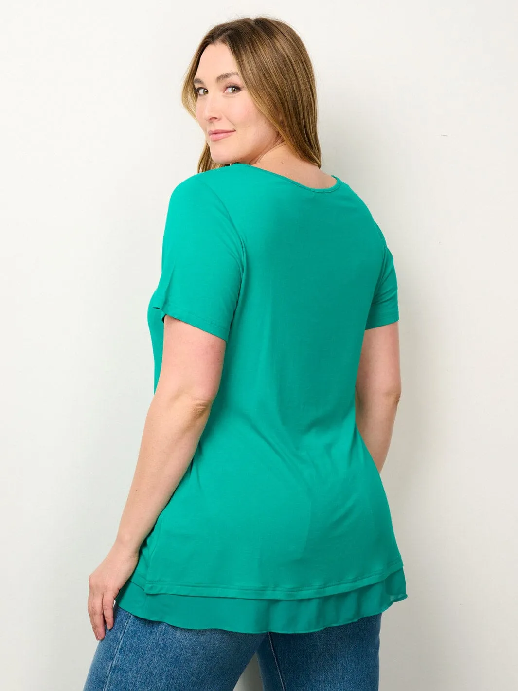 PLUS SIZE SHORT SLEEVE FRONT KEY HOLE TUNIC TOP