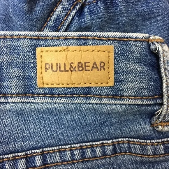 PULL&amp;BEAR Jean Shorts Mid Rise Medium Wash Stretch Denim Festival EUR 36 MEX 26