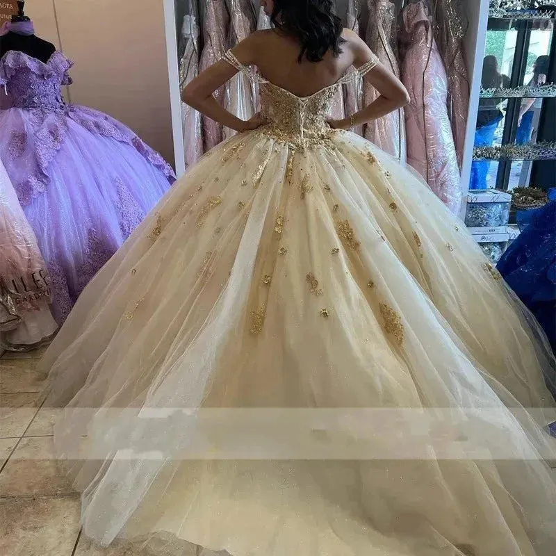 Shiny Champagne Quinceanera Dresses Luxury Birthday Party Ball Gown Sweetheart Beading Appliques Corset Court Train
