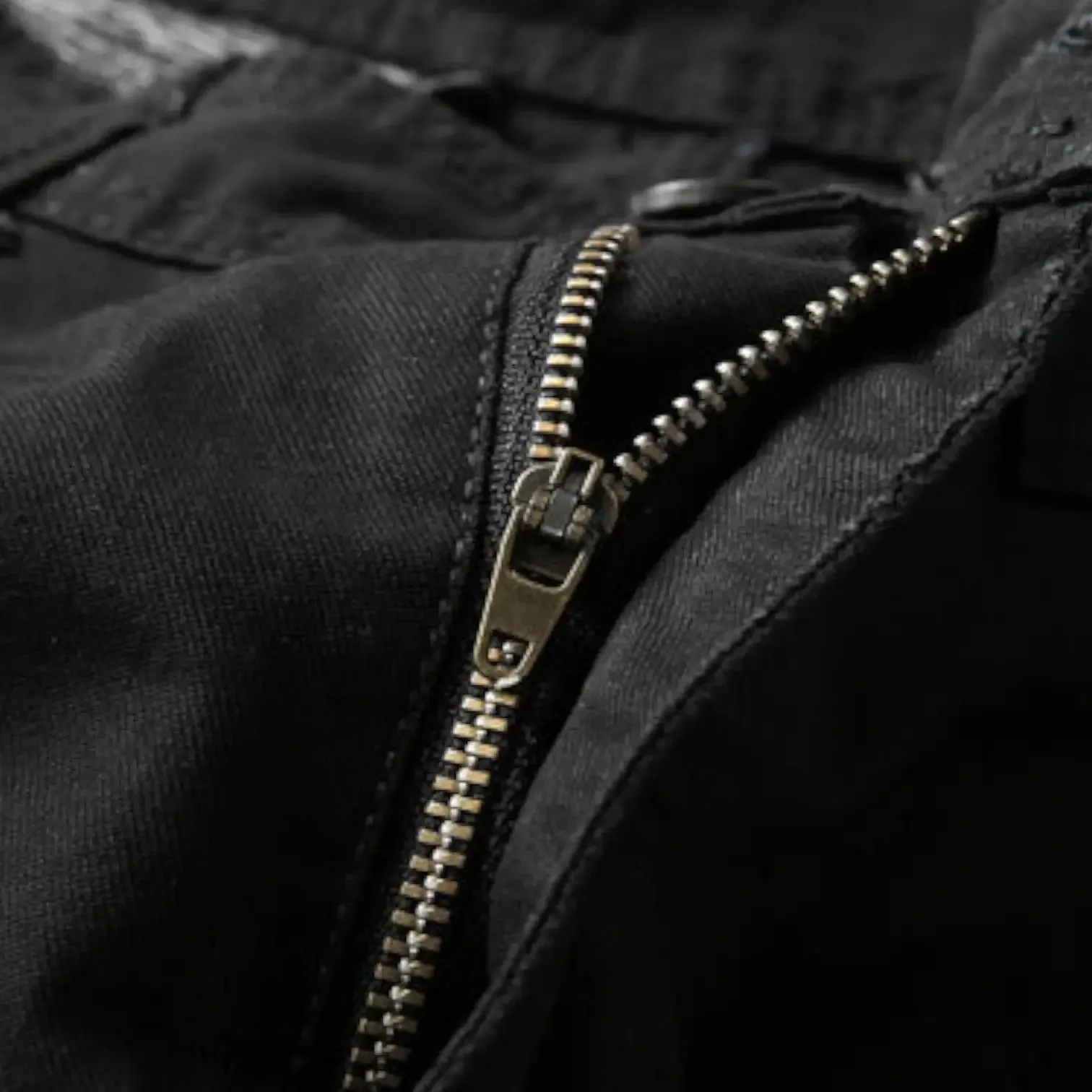 SHORT MILITAIRE MULTI-POCHES