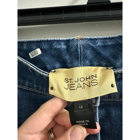 St. John straight blue Jeans back heart embellishment size 12