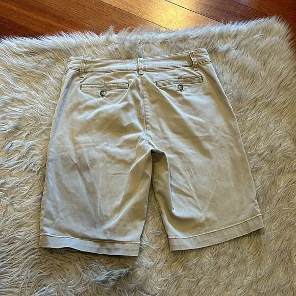 Tommy Bahama women’s tan cotton stretch Bermuda shorts