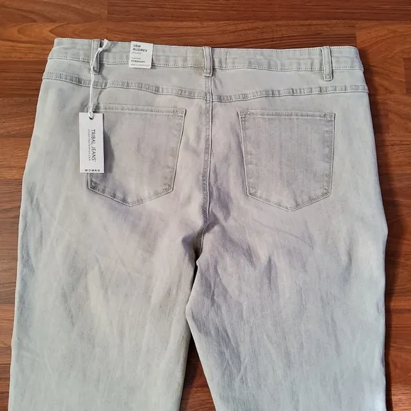 Tribal Jeans Audrey Mid Rise Hugging Straight Leg Size 18W Grey New