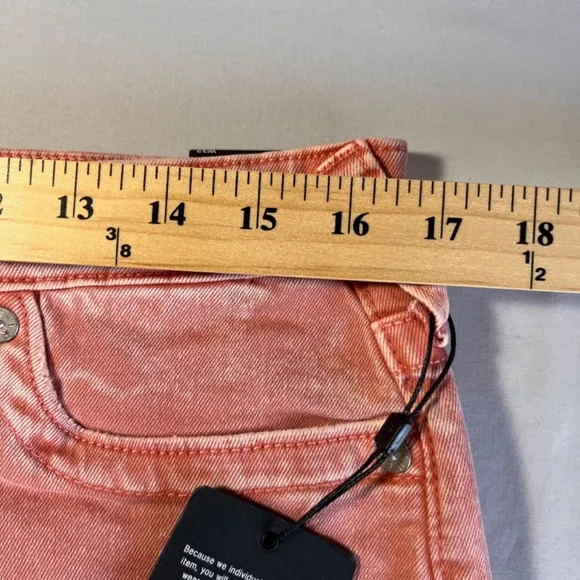 True Religion Maisie High Rise Shorts in Lobster Bisque color Size 32 NWT