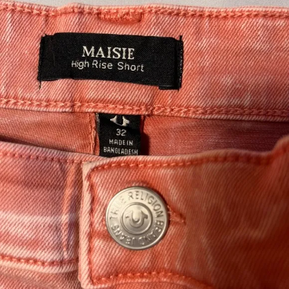 True Religion Maisie High Rise Shorts in Lobster Bisque color Size 32 NWT