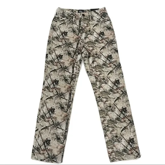 UO BDG High Rise Camouflage Straight Jeans Size 25