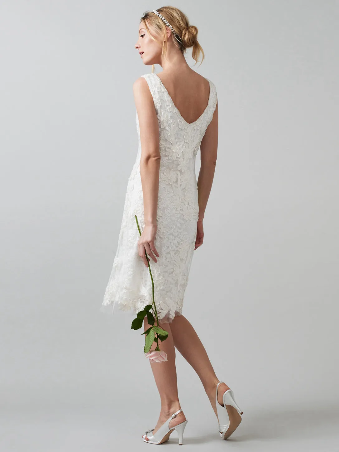 V-neck Knee-length Sleeveless Wedding Dress With Applique-MK_702752
